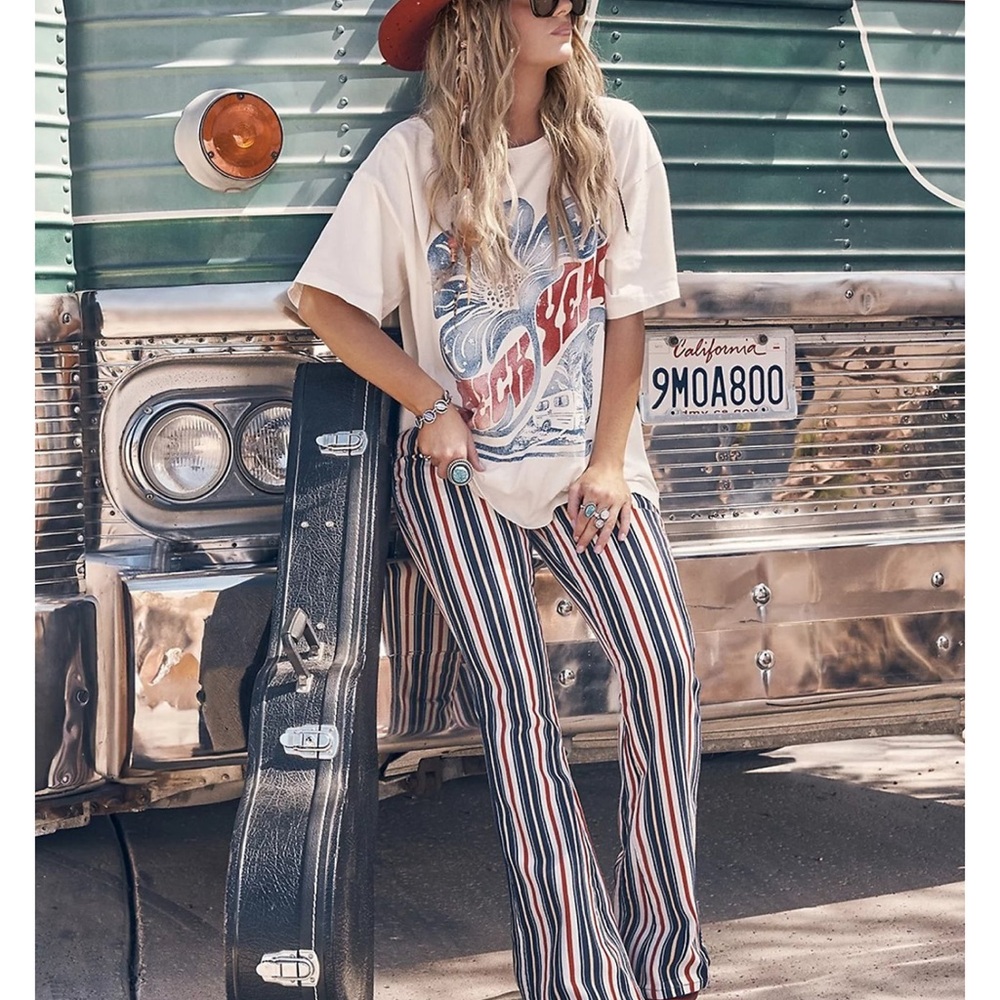WRANGLER X LAINEY WILSON STRIPED FLARE JEANS